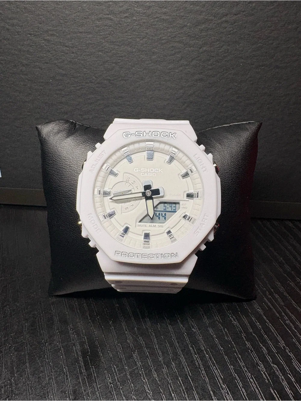 White GA-2100 G-Shock